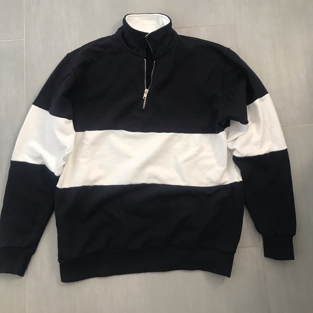 Brandy Melville sweatshirt